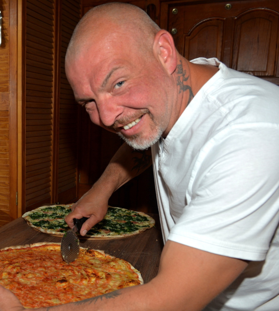 Lukáš u pizzy — Pizza U Vraha